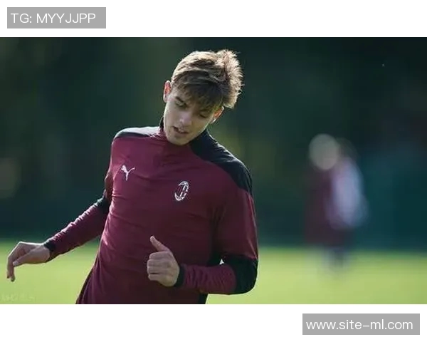 米体报道卡马达或回米兰接受肩部手术预计缺阵至四月